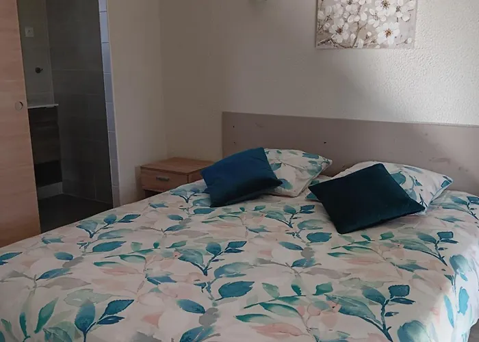 Au Moulin Du Comte - En *