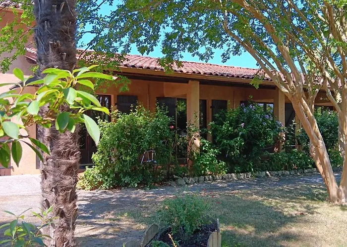 Le Moulin Du Comte - En Bourrouillan