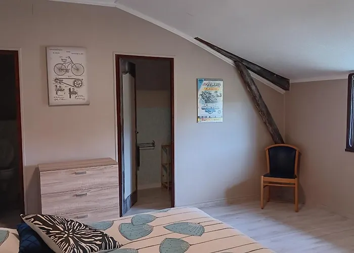 Au Moulin Du Comte - En *